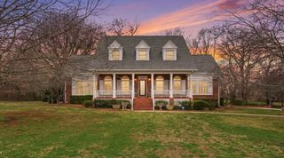 630 Shadowbrook Rd, Winchester, TN 37398