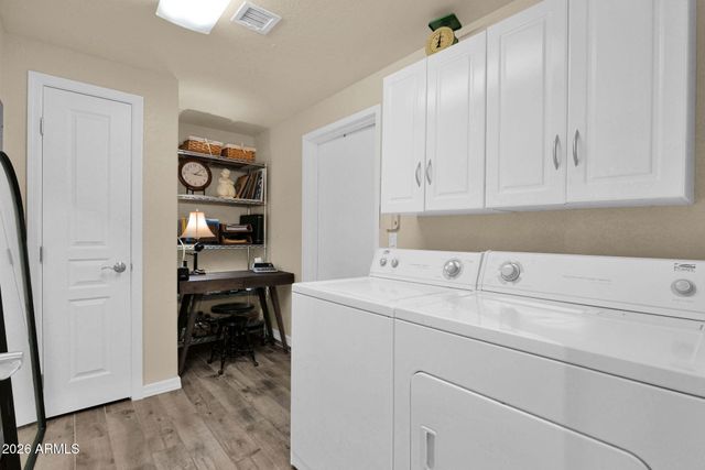15221 N CLUBGATE Drive 1021, Scottsdale, AZ 85254