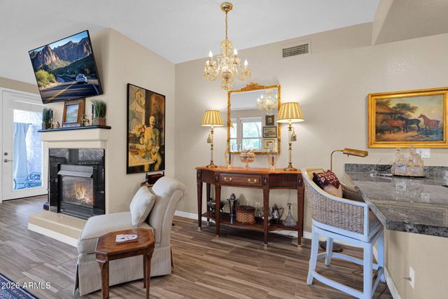 15221 N CLUBGATE Drive 1021, Scottsdale, AZ 85254