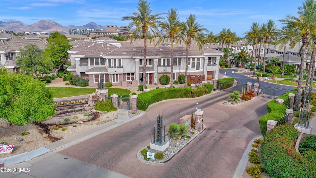 15221 N CLUBGATE Drive 1021, Scottsdale, AZ 85254