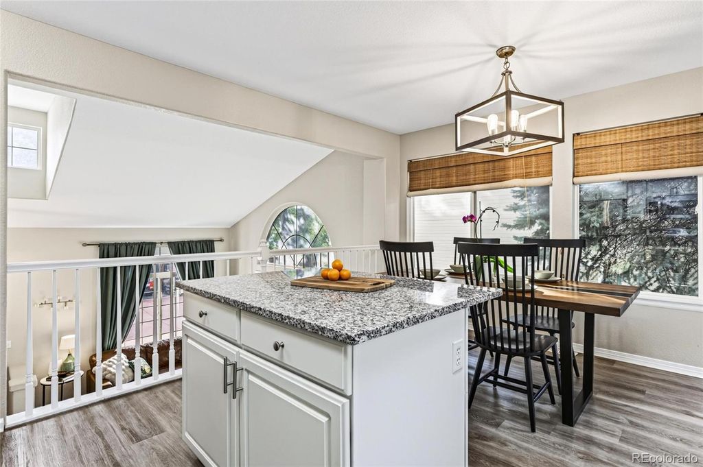 Image 11 of property listing at 1491 Laurenwood Way, Highlands Ranch, CO 80129