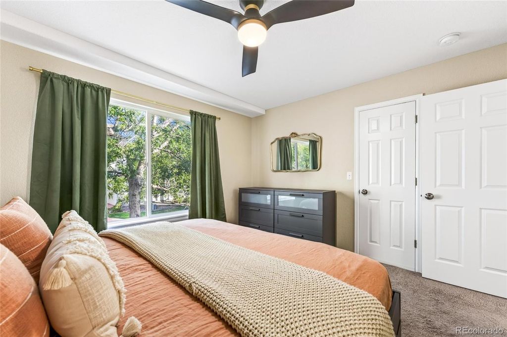 Image 16 of property listing at 1491 Laurenwood Way, Highlands Ranch, CO 80129