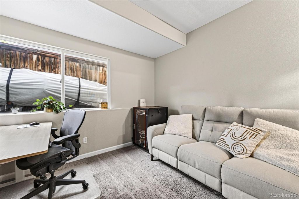 Image 23 of property listing at 1491 Laurenwood Way, Highlands Ranch, CO 80129