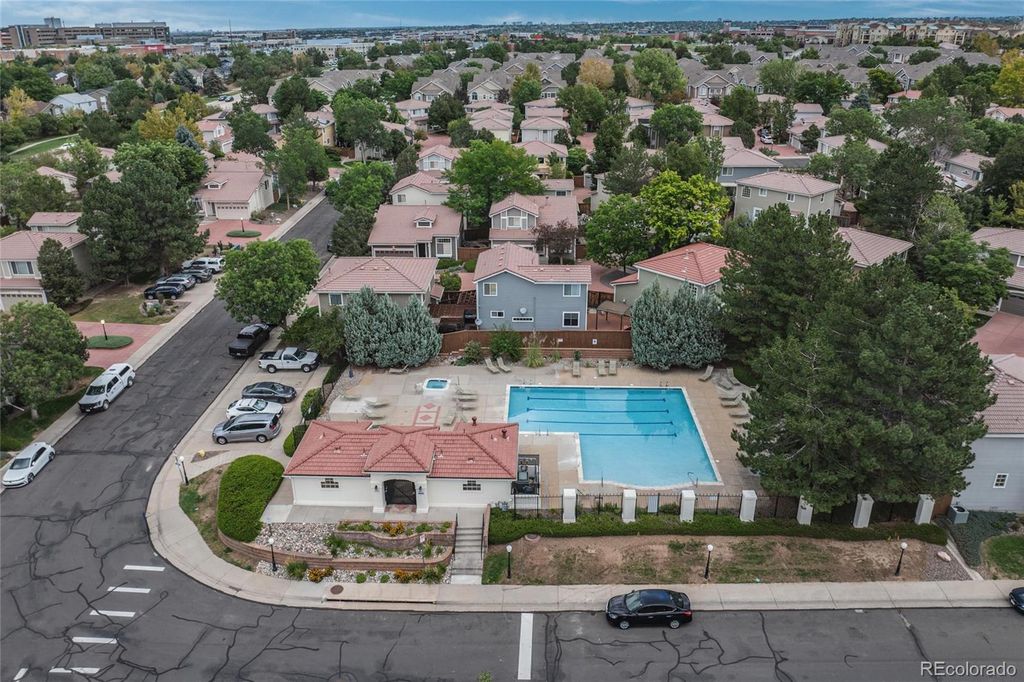 Image 32 of property listing at 1491 Laurenwood Way, Highlands Ranch, CO 80129