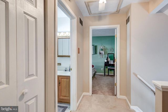 4290 N WOODS TRL, Hampstead, MD 21074