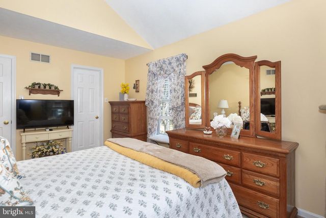 4290 N WOODS TRL, Hampstead, MD 21074