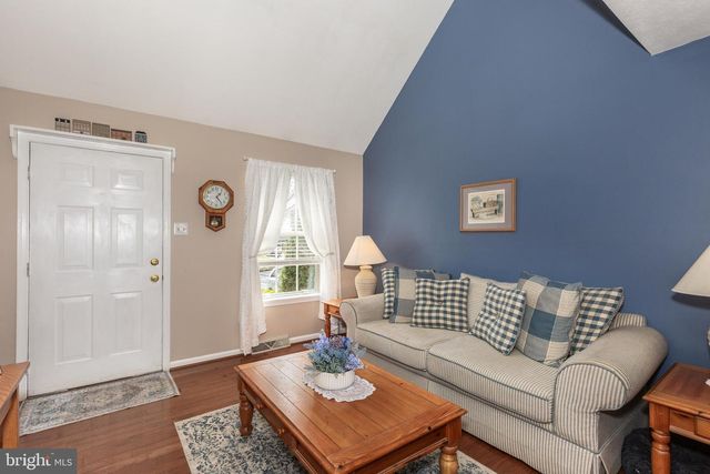 4290 N WOODS TRL, Hampstead, MD 21074