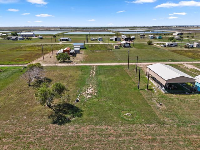 198 Starfish, Palacios, TX 77465