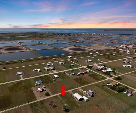 198 Starfish, Palacios, TX 77465