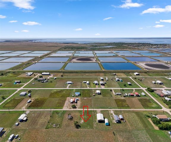 198 Starfish, Palacios, TX 77465