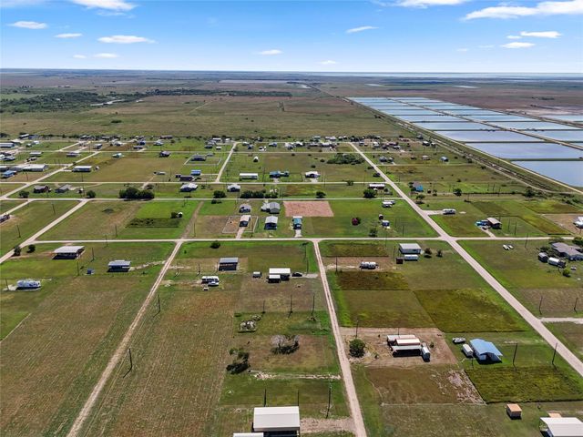 198 Starfish, Palacios, TX 77465