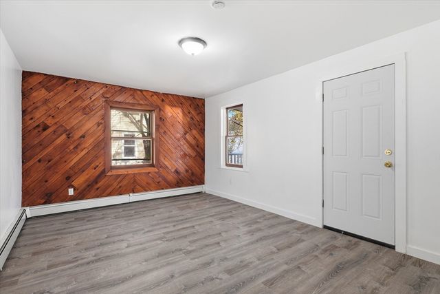 69 Harrison St, Haverhill, MA 01830