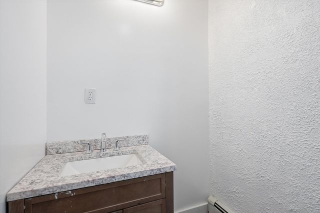 69 Harrison St, Haverhill, MA 01830