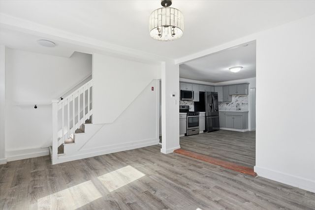 69 Harrison St, Haverhill, MA 01830