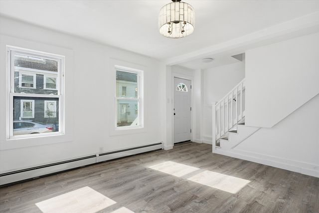 69 Harrison St, Haverhill, MA 01830