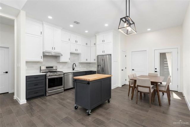 703 W 25th Street, Mission, TX 78572