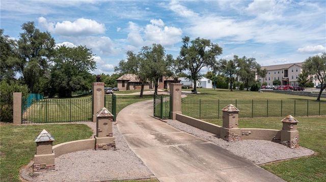 521 W Clark Street, Warrensburg, MO 64093