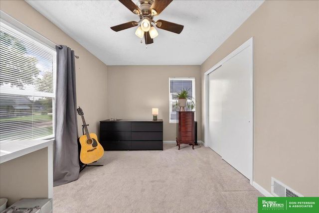 1325 N Garfield Street, Fremont, NE 68025