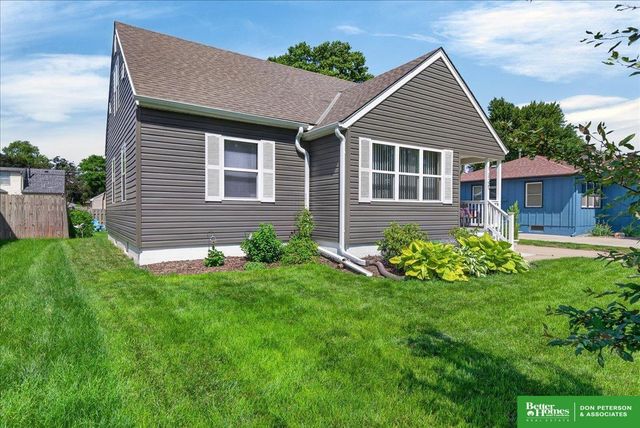 1325 N Garfield Street, Fremont, NE 68025