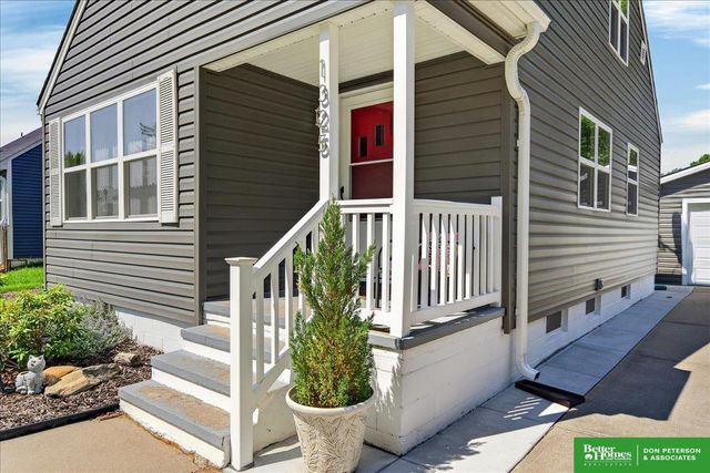 1325 N Garfield Street, Fremont, NE 68025