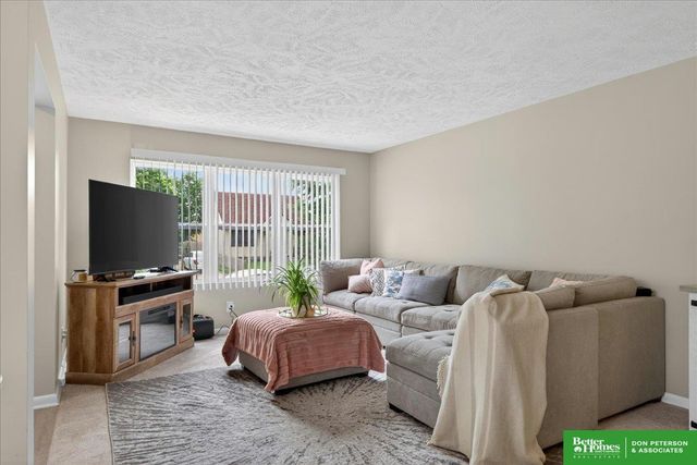 1325 N Garfield Street, Fremont, NE 68025