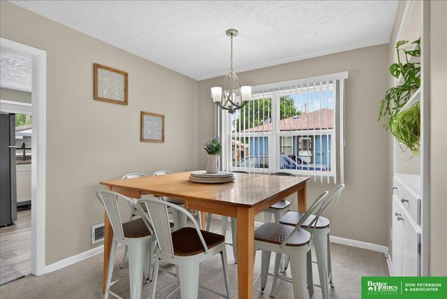 1325 N Garfield Street, Fremont, NE 68025