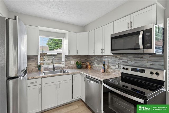 1325 N Garfield Street, Fremont, NE 68025
