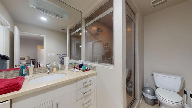 5005 N Van Ness Boulevard, Fresno, CA 93711