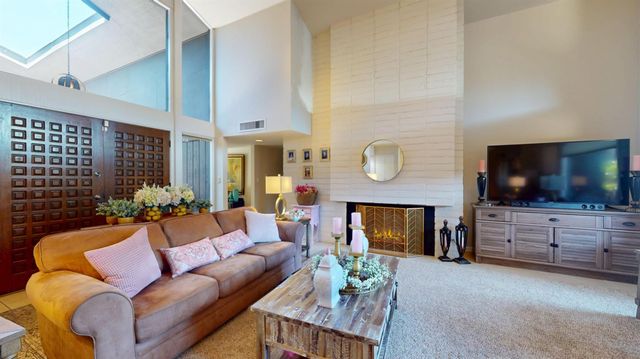 5005 N Van Ness Boulevard, Fresno, CA 93711