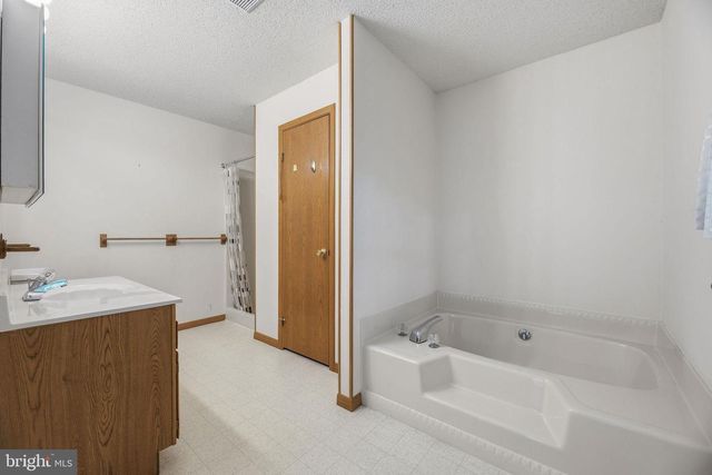 491 REDWOOD LN, Lusby, MD 20657