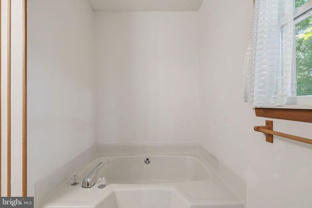 491 REDWOOD LN, Lusby, MD 20657