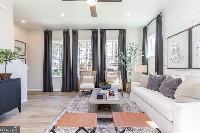 982 Bibbs Circle NW 18, Atlanta, GA 30318