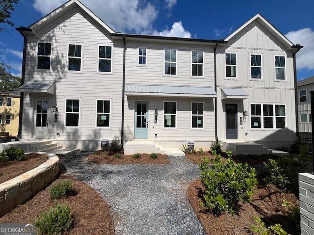 982 Bibbs Circle NW 18, Atlanta, GA 30318