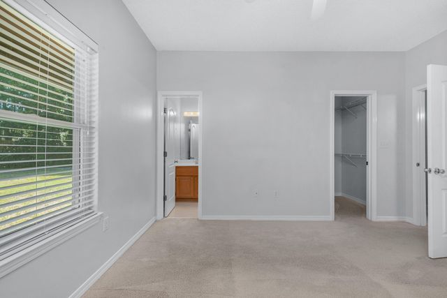 7060 Lago Mirada Drive, Navarre, FL 32566