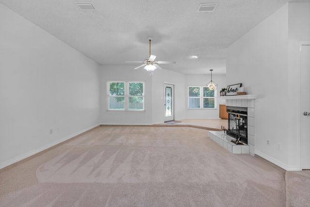 7060 Lago Mirada Drive, Navarre, FL 32566