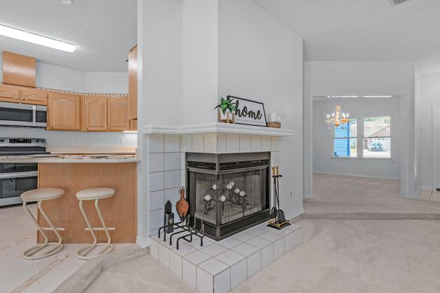 7060 Lago Mirada Drive, Navarre, FL 32566