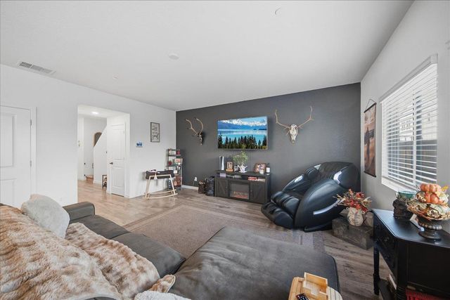 3174 Dunlap St, Lincoln, CA 95648