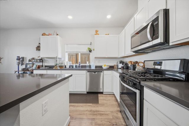 3174 Dunlap St, Lincoln, CA 95648