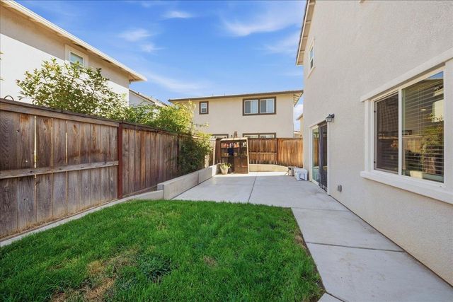 3174 Dunlap St, Lincoln, CA 95648