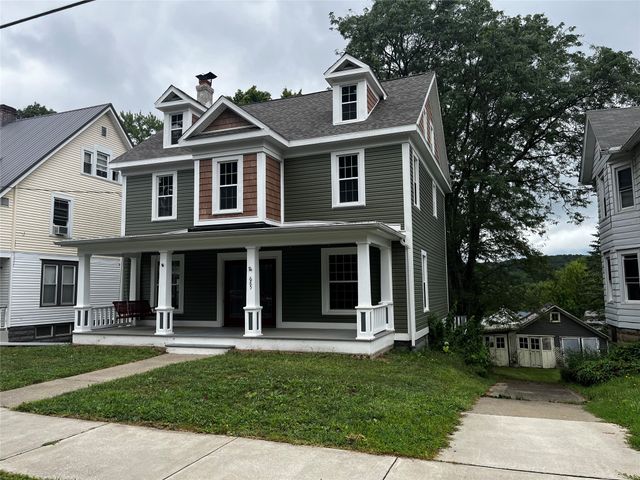 685 CHESTNUT Street, Meadville, PA 16335
