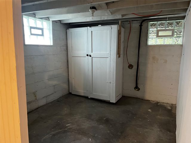 685 CHESTNUT Street, Meadville, PA 16335