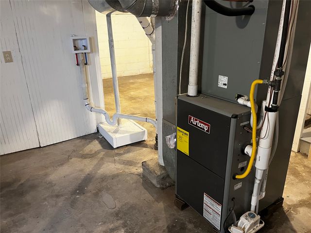 685 CHESTNUT Street, Meadville, PA 16335