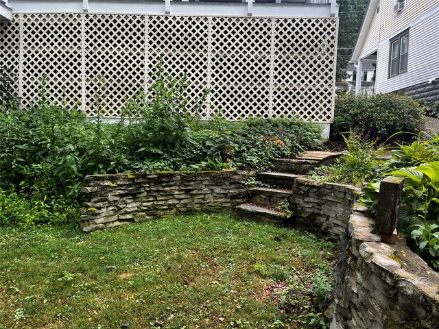 685 CHESTNUT Street, Meadville, PA 16335