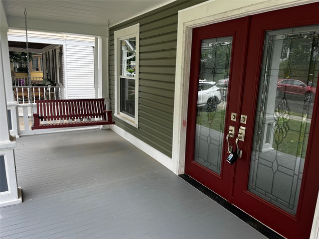 685 CHESTNUT Street, Meadville, PA 16335