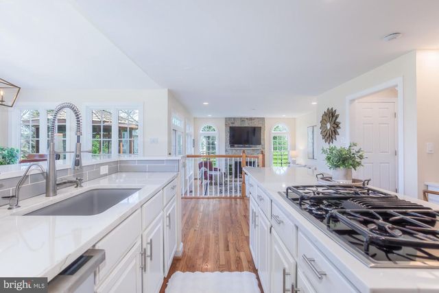 9105 GOSHEN VALLEY DR, Laytonsville, MD 20882
