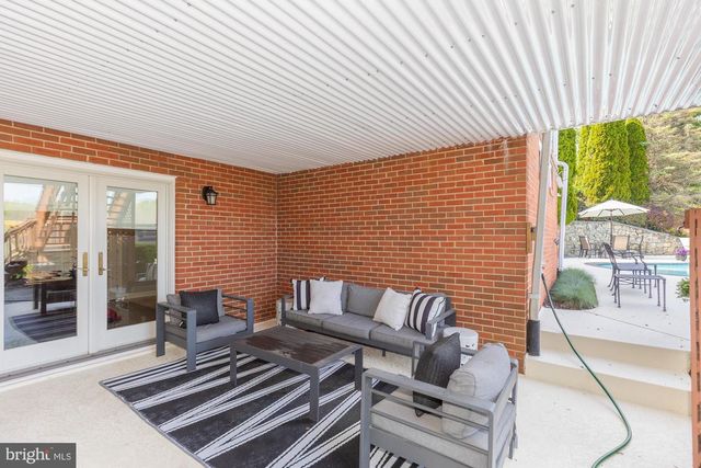 9105 GOSHEN VALLEY DR, Laytonsville, MD 20882