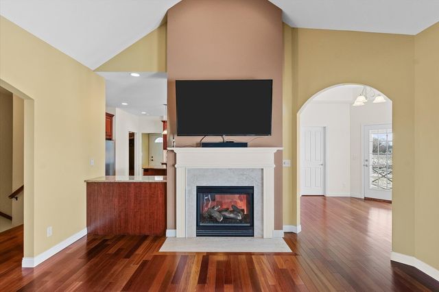 2595 County Road 500 E, Mahomet, IL 61853