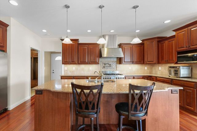 2595 County Road 500 E, Mahomet, IL 61853