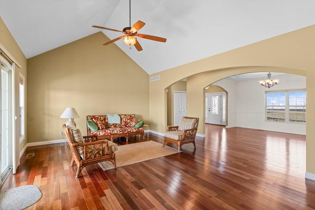 2595 County Road 500 E, Mahomet, IL 61853