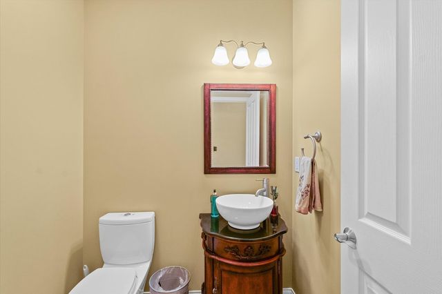 2595 County Road 500 E, Mahomet, IL 61853